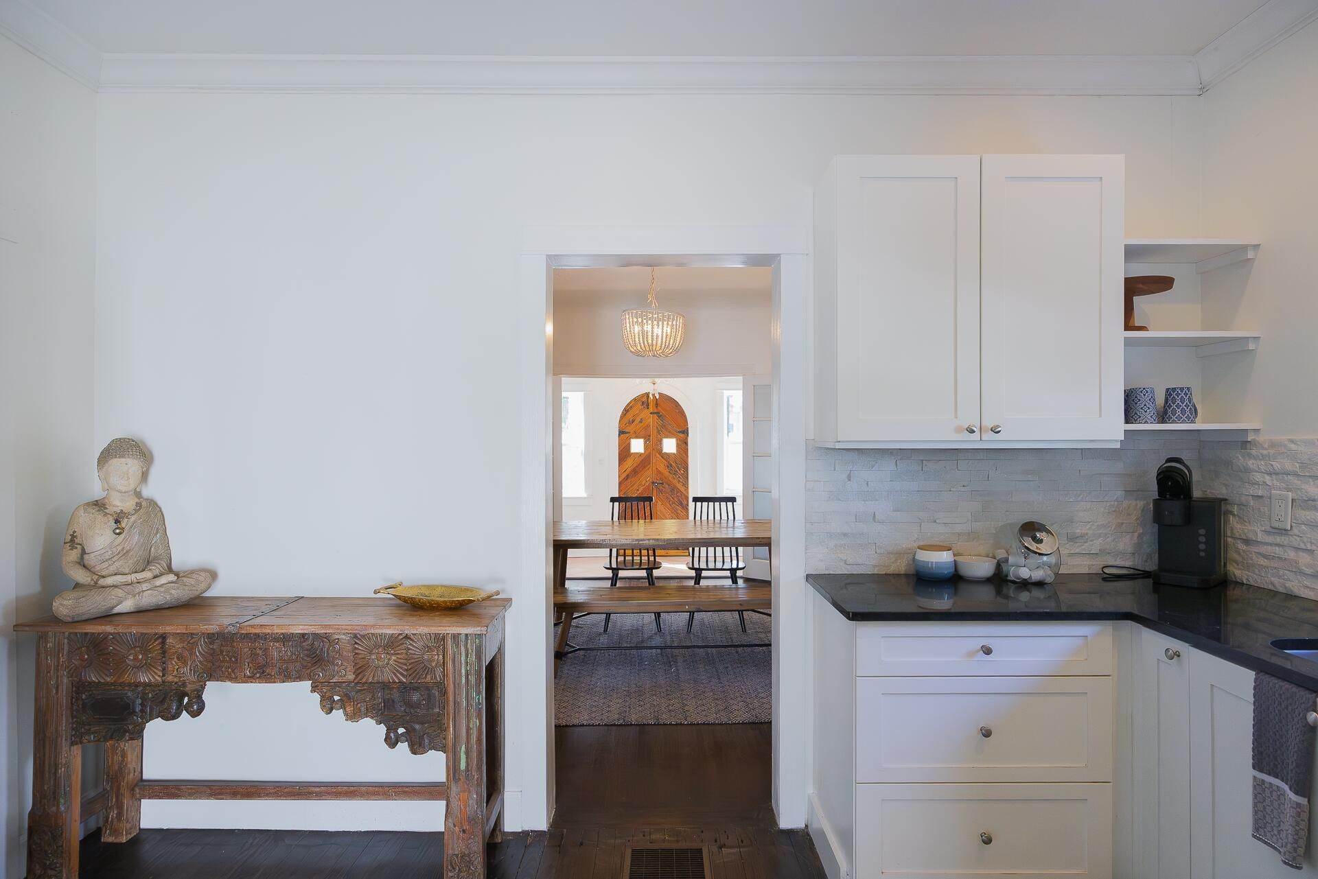 717 Forest Hill Boulevard, West Palm Beach, FL 33405 Photo