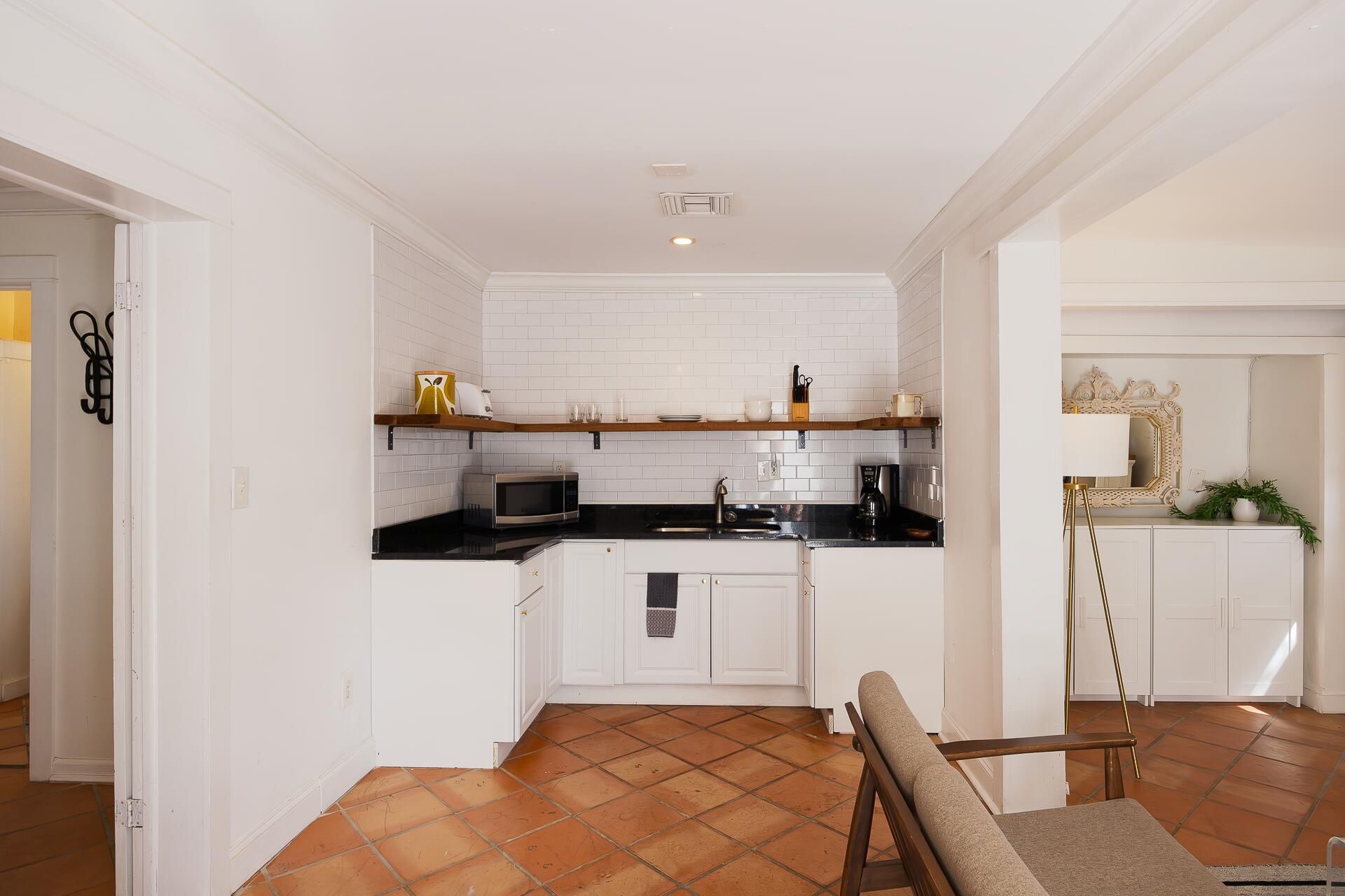 717 Forest Hill Boulevard, West Palm Beach, FL 33405 Photo