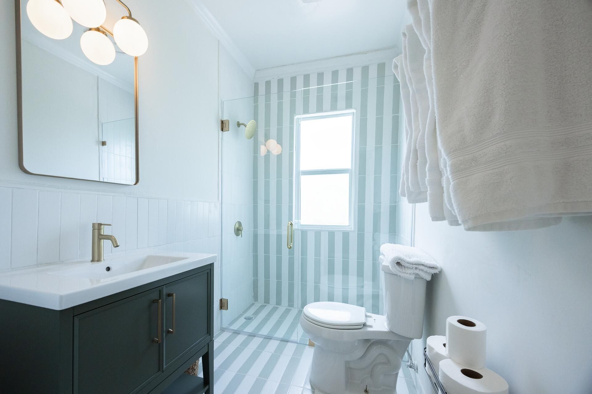 717 Forest Hill Boulevard, West Palm Beach, FL 33405 Photo