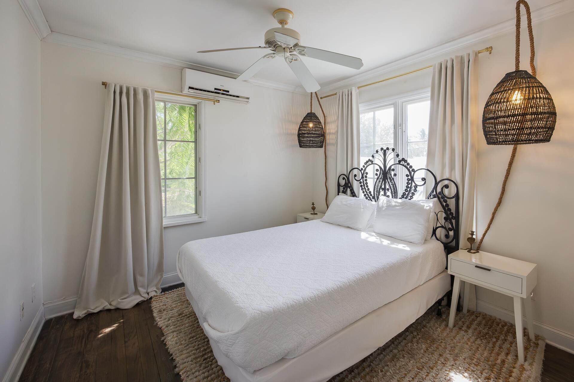 717 Forest Hill Boulevard, West Palm Beach, FL 33405 Photo