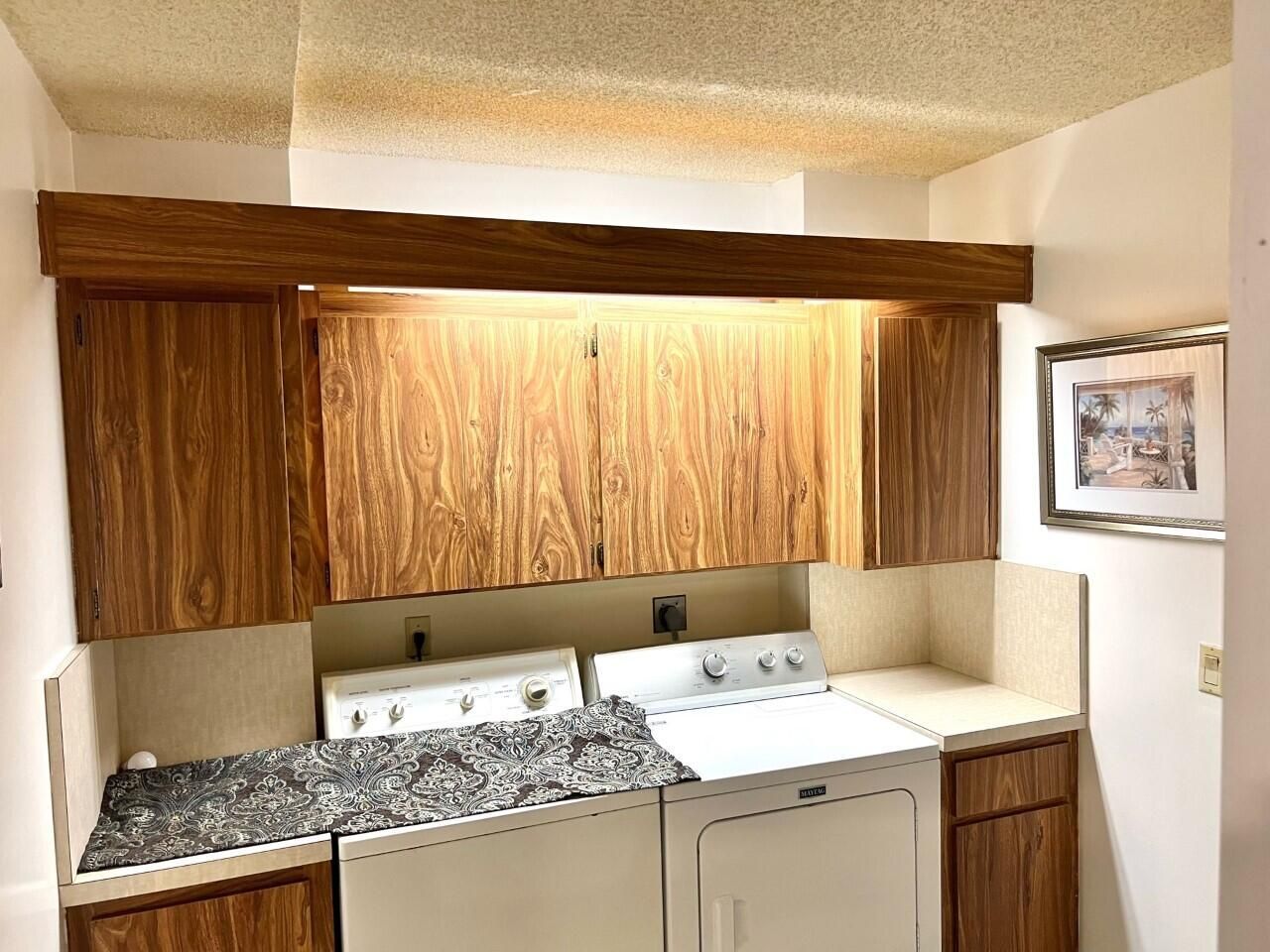 3500 Whitehall Drive N, Unit 202, West Palm Beach, FL 33401 Photo