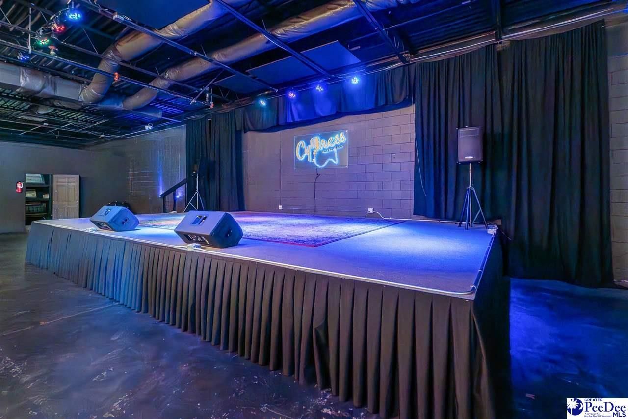 1 Village Park Photo 30