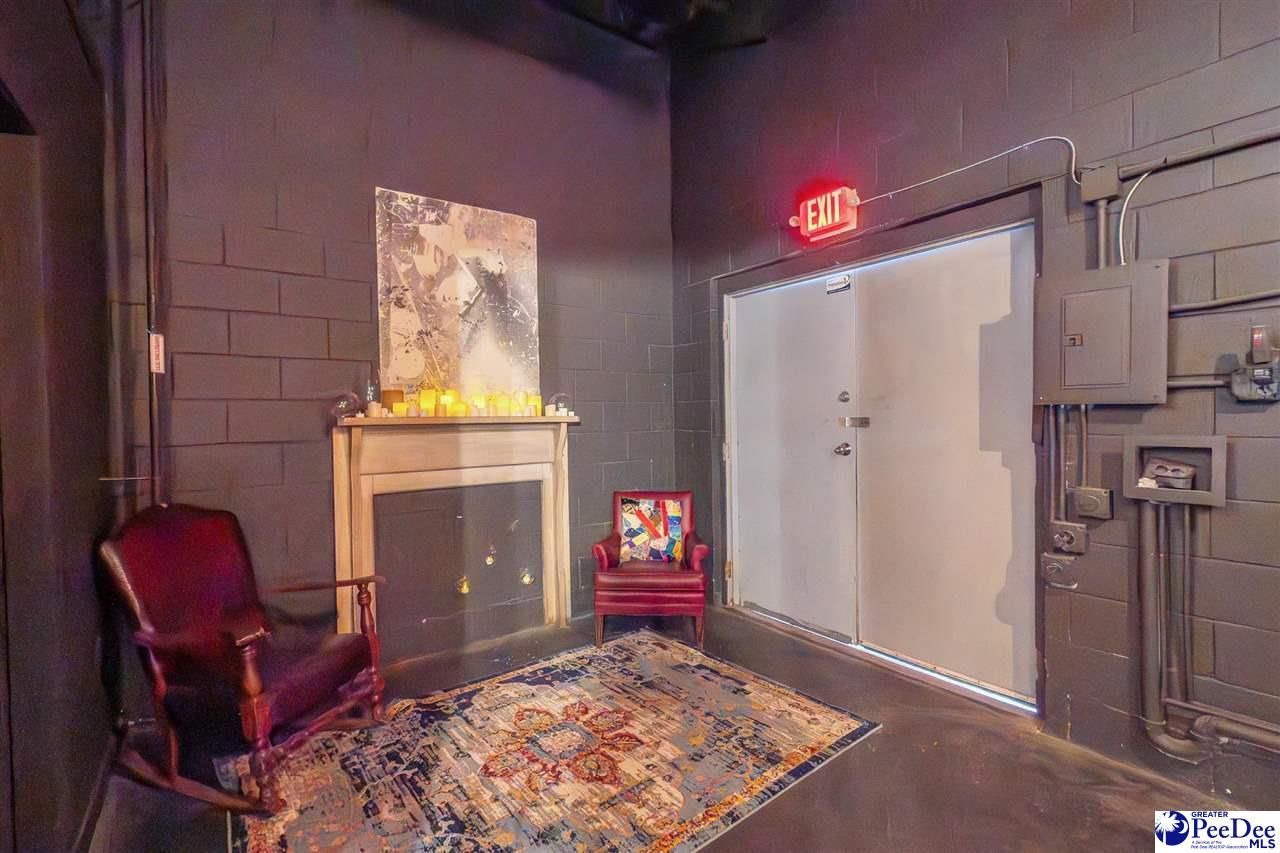 1 Village Park Photo 44