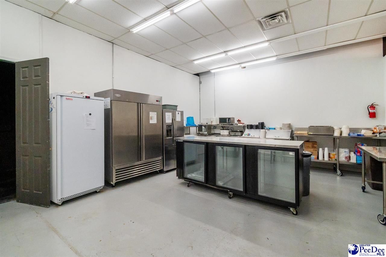 1 Village Park Photo 46