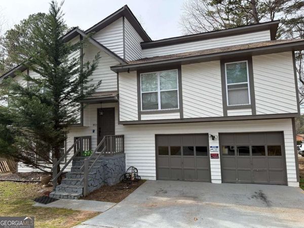 1020 Park Forest Drive NW, Lilburn, GA 30047