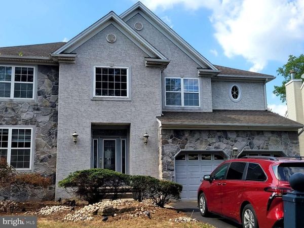 9 JIMARIE COURT, HAMILTON, NJ 08620