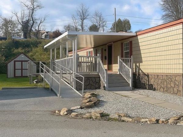 111 IMPERIAL DRIVE, COATESVILLE, PA 19320