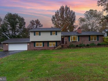 6825 GLATFELTERS STATION ROAD, SEVEN VALLEYS, PA 17360