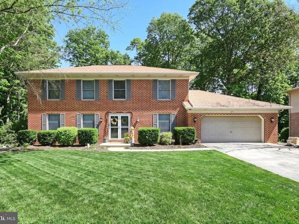 3971 LITTLE JOHN DRIVE, YORK, PA 17408