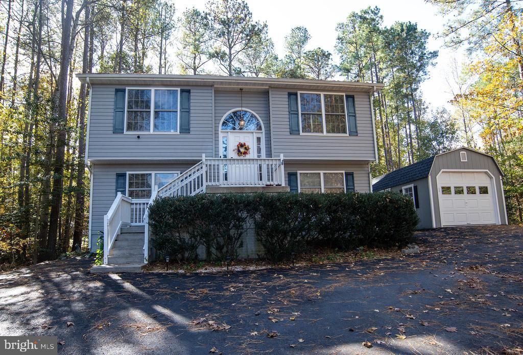 129 Lake Caroline Drive, Ruther Glen, VA 22546 Main Photo