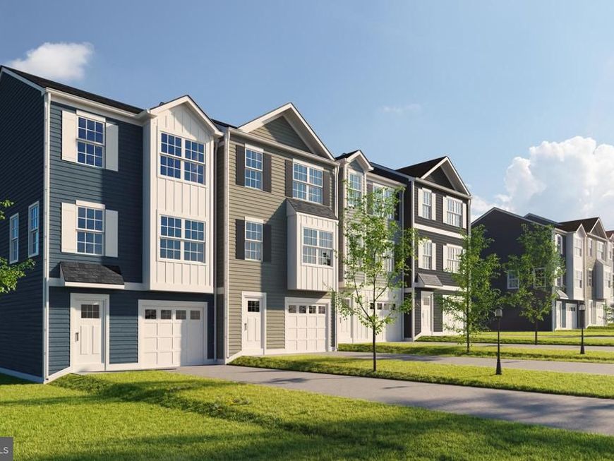 438 Bradford Drive, Unit 58, Red Lion, PA 17356 Main Photo