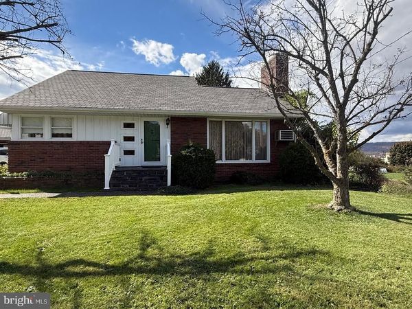 580 BUCHANAN TRAIL, MCCONNELLSBURG, PA 17233