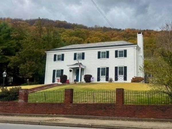 127 E SUNBURY STREET, SHAMOKIN, PA 17872
