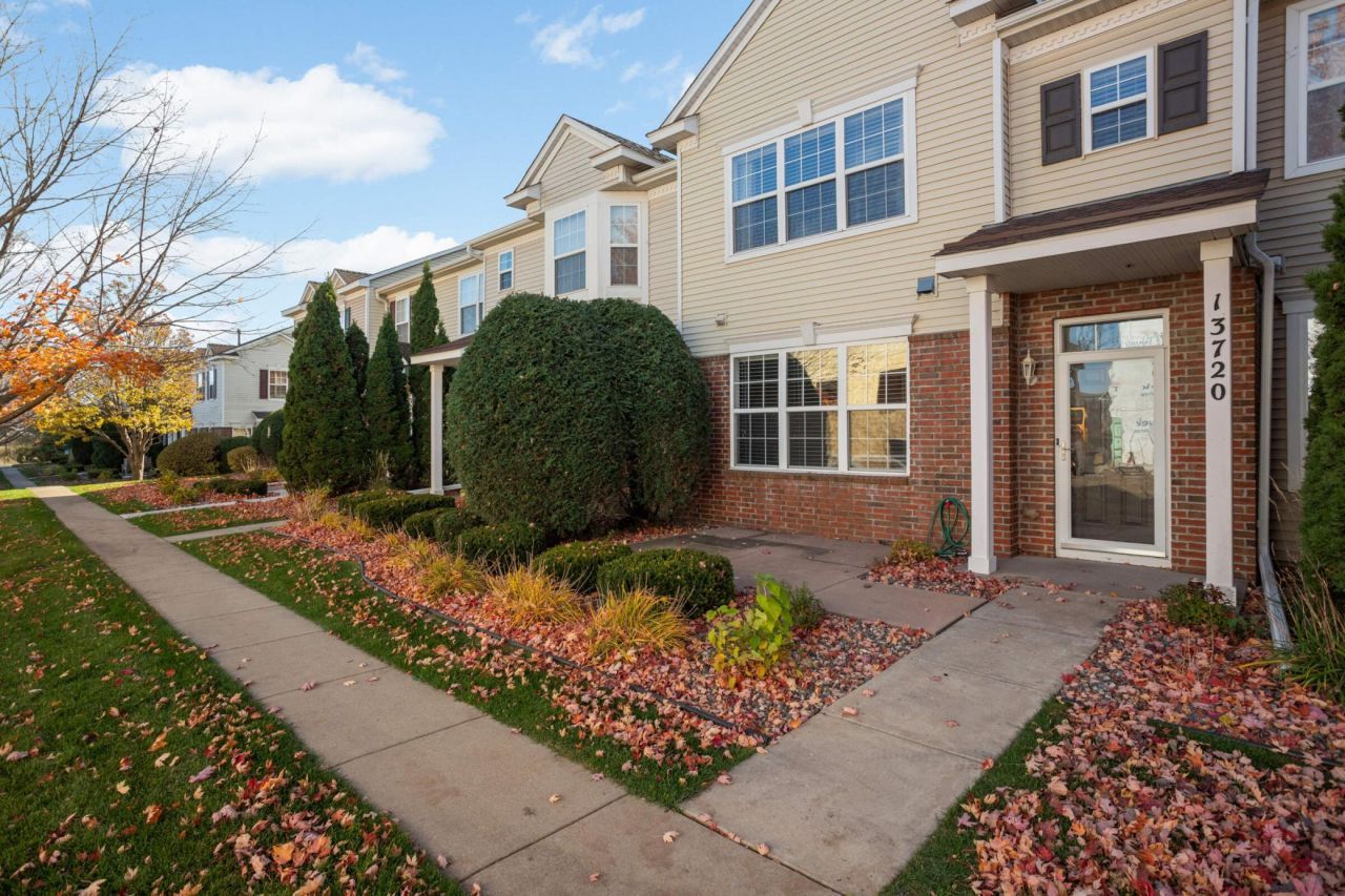 13720 Atrium Avenue, Rosemount, MN 55068 Main Photo