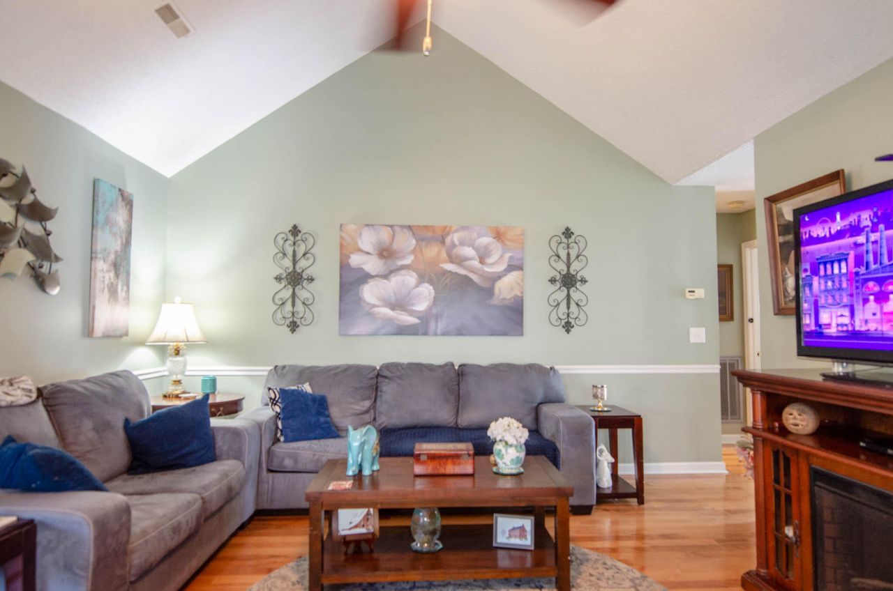 9086 Delancey Circle Photo 7