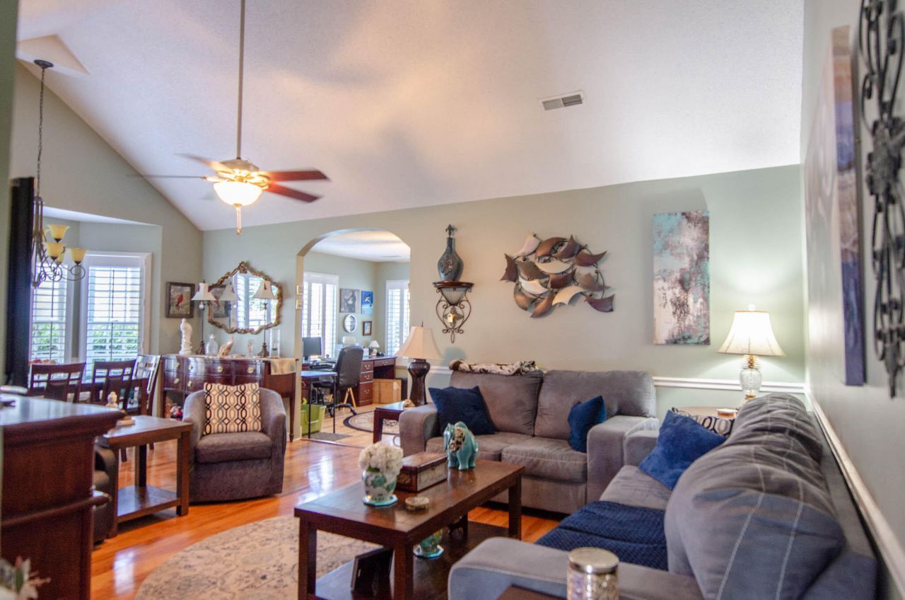 9086 Delancey Circle Photo 8