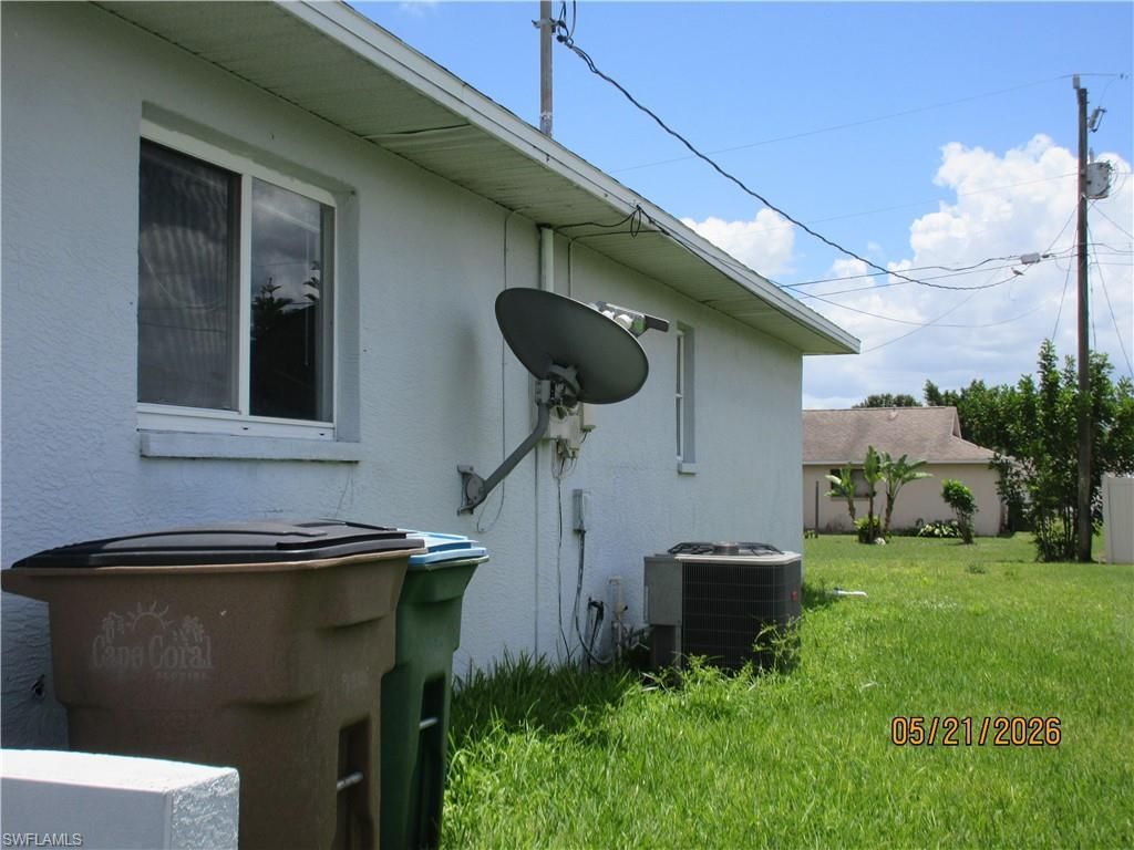 306 SE 2nd St, Cape Coral, FL 33990 Photo