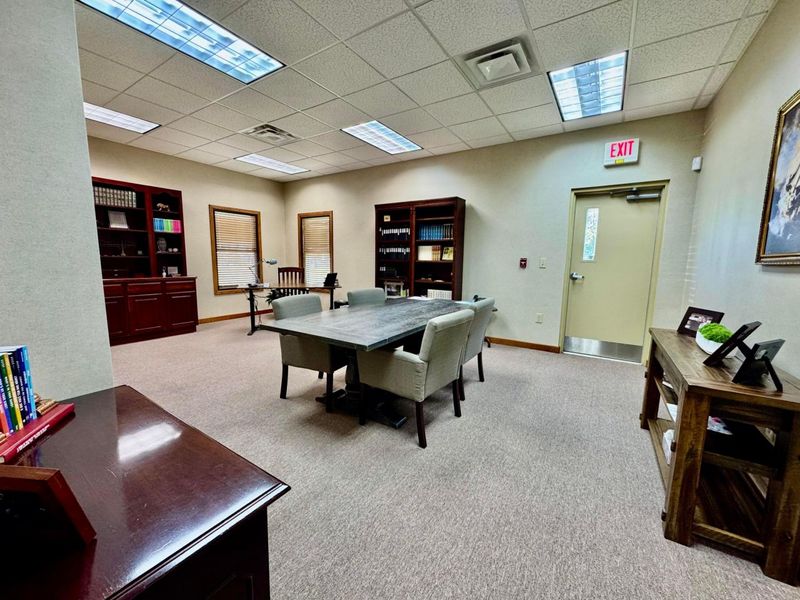 5004 Hoover Road, Grove City, OH 43123 Photo 17