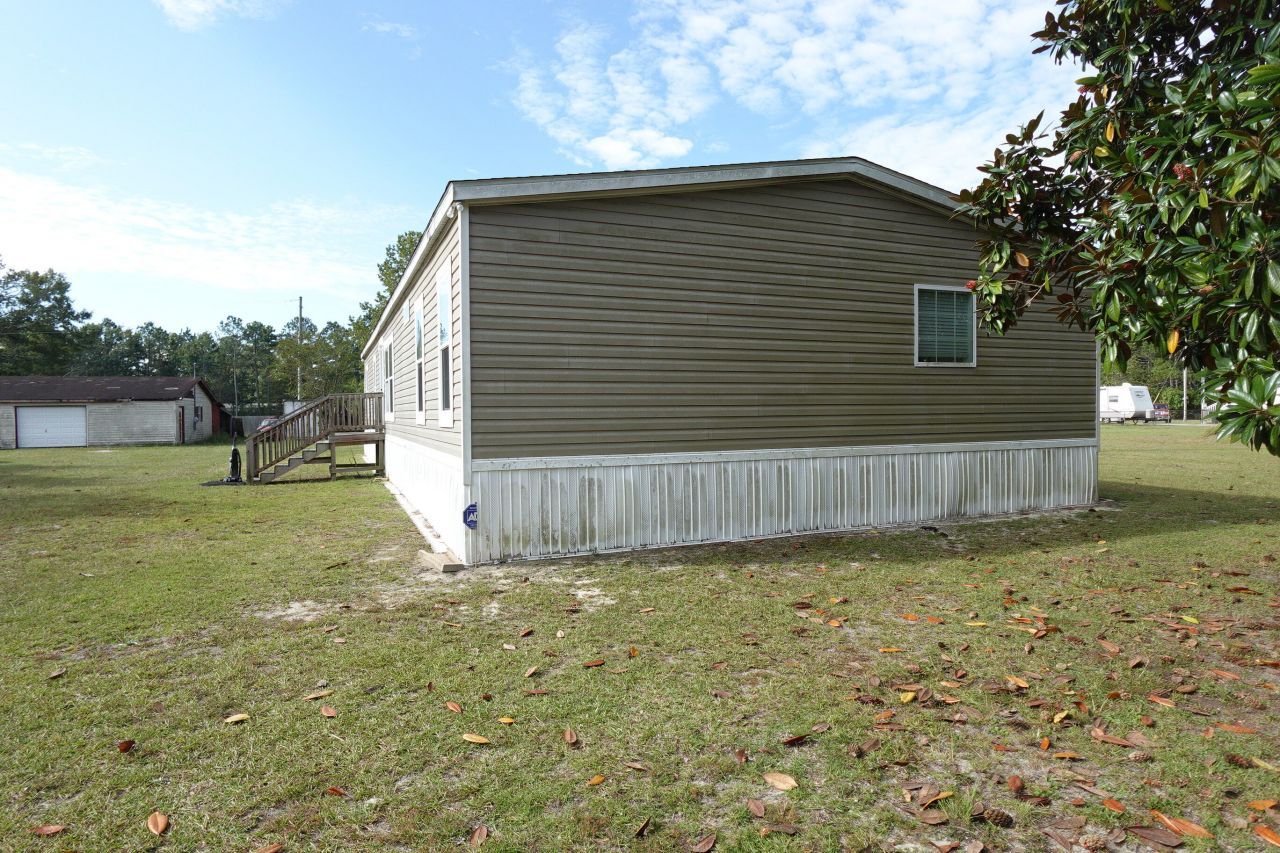 207 New Grade Road Photo 3