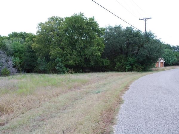 13005 Crestwood Drive, Whitney, TX 76692
