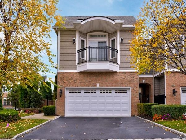 702 Equestrian Way, Westbury, NY 11590