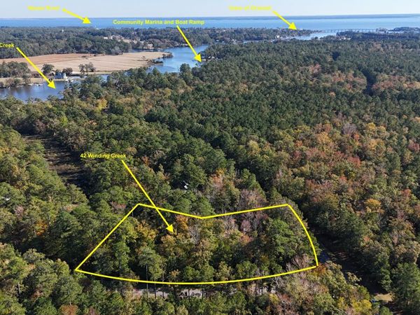 42 Winding Creek Drive, Oriental, NC 28571