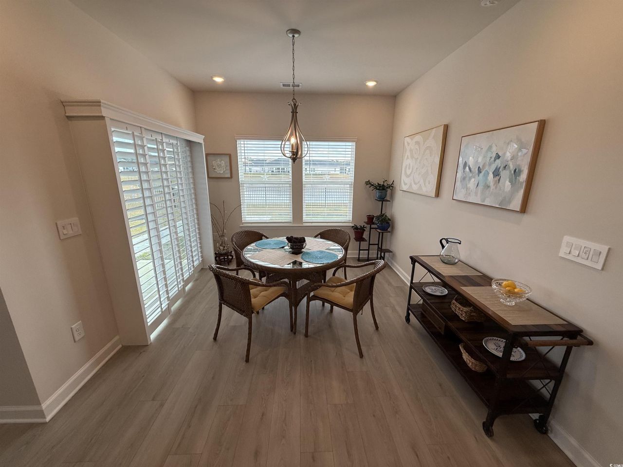 435 Rollins Dr. Photo 6