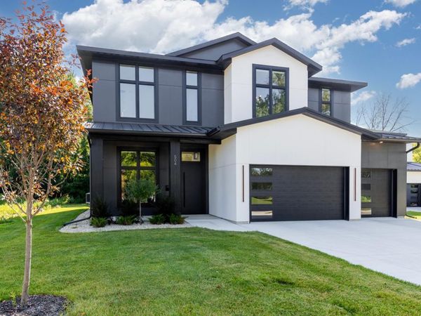 504 N Maple Street, Chaska, MN 55318