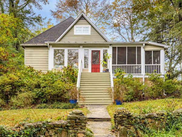 106 Sunset Circle, Lookout Mountain, TN 37350