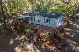 938 Blacksgate Road E photo 4