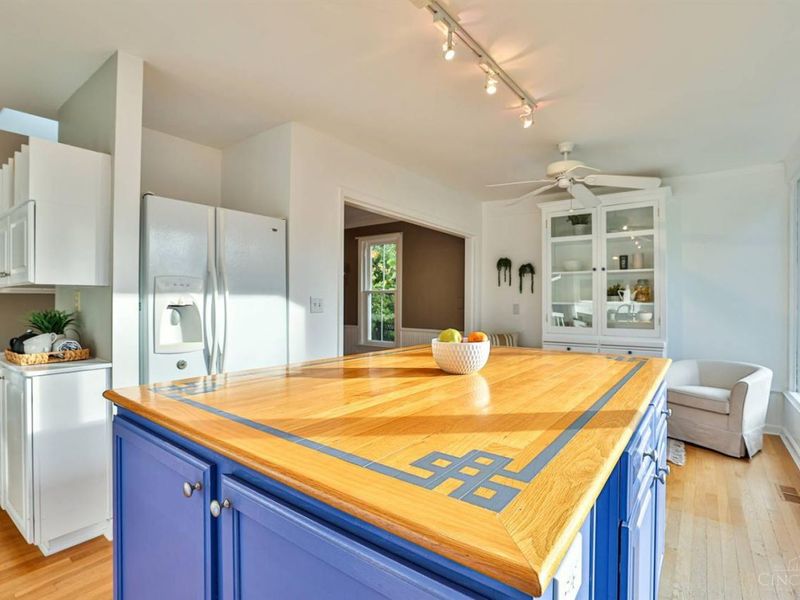 8815 Old Indian Hill Road, Indian Hill, OH 45243 Photo 14