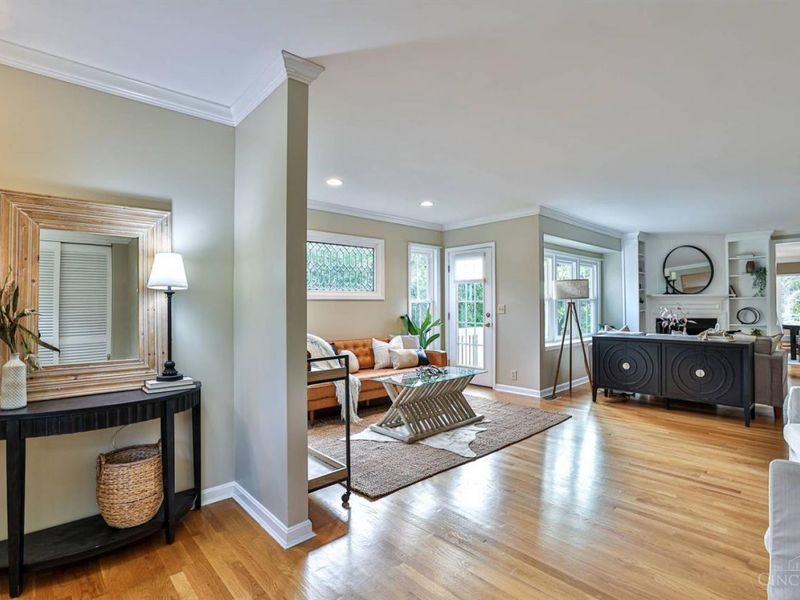 8815 Old Indian Hill Road, Indian Hill, OH 45243 Photo 4