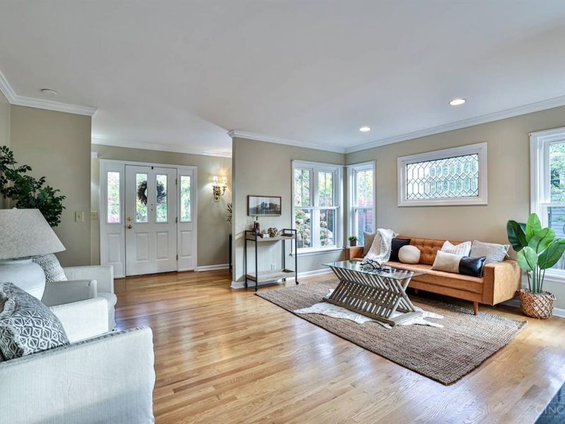 8815 Old Indian Hill Road, Indian Hill, OH 45243 Photo 7