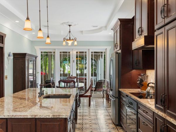 512 Amelia Street, KEY WEST, FL 33040