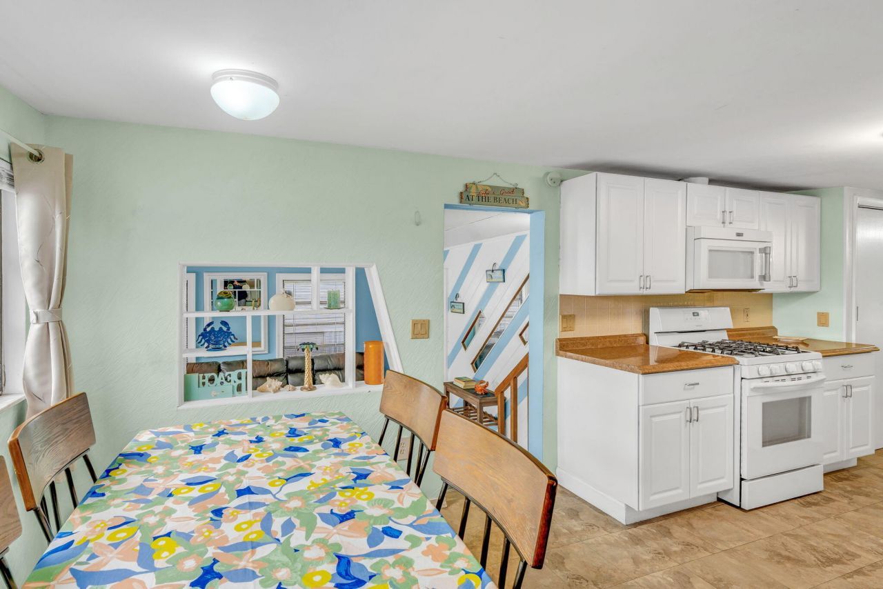 65821 Overseas Highway, Unit 409, Layton, FL 33001 Photo