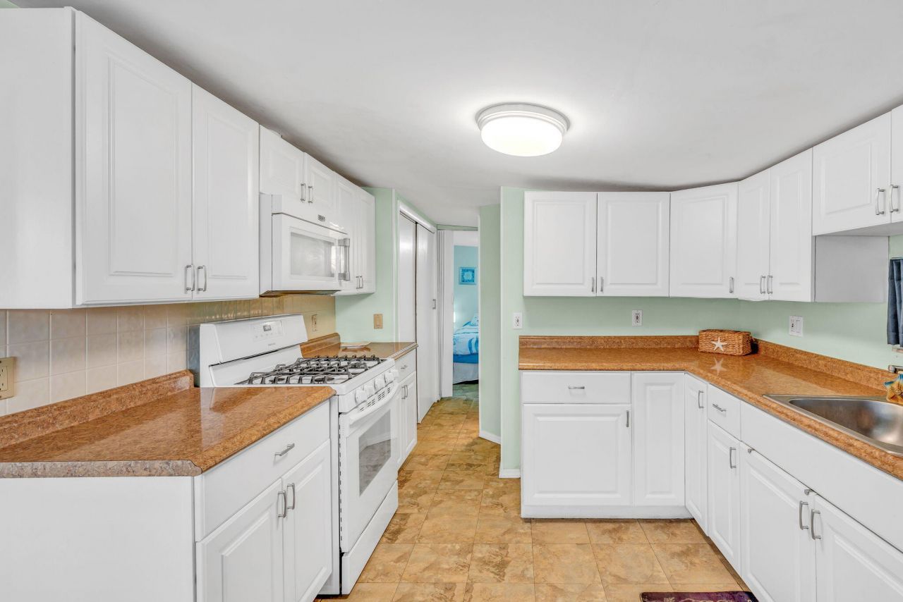 65821 Overseas Highway, Unit 409, Layton, FL 33001 Photo