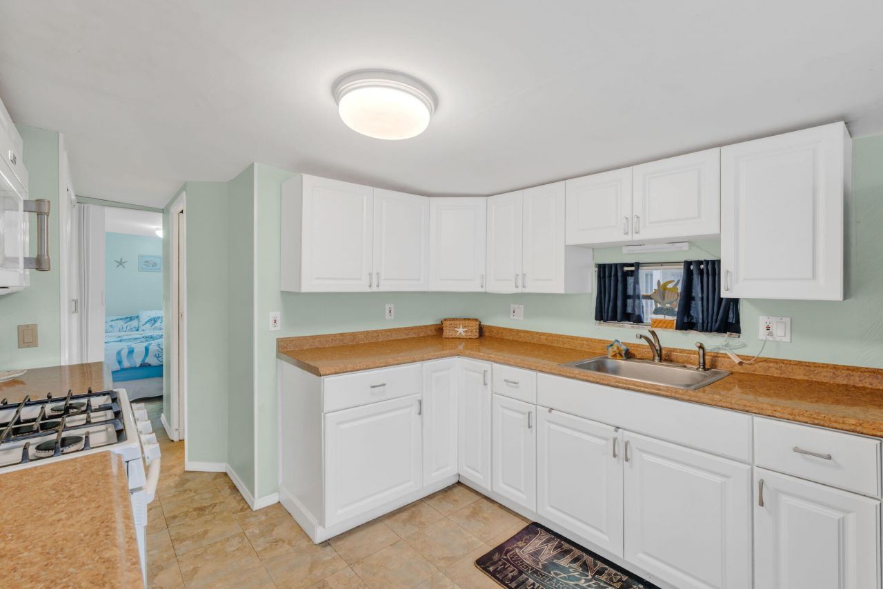 65821 Overseas Highway, Unit 409, Layton, FL 33001 Photo