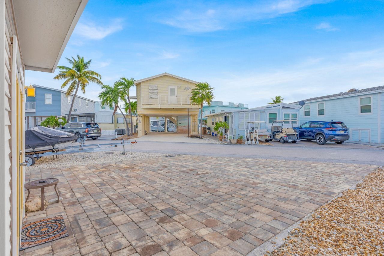 65821 Overseas Highway, Unit 409, Layton, FL 33001 Photo