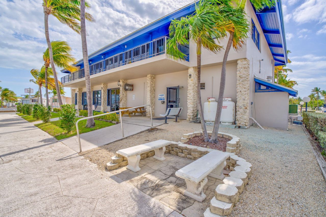 65821 Overseas Highway, Unit 409, Layton, FL 33001 Photo