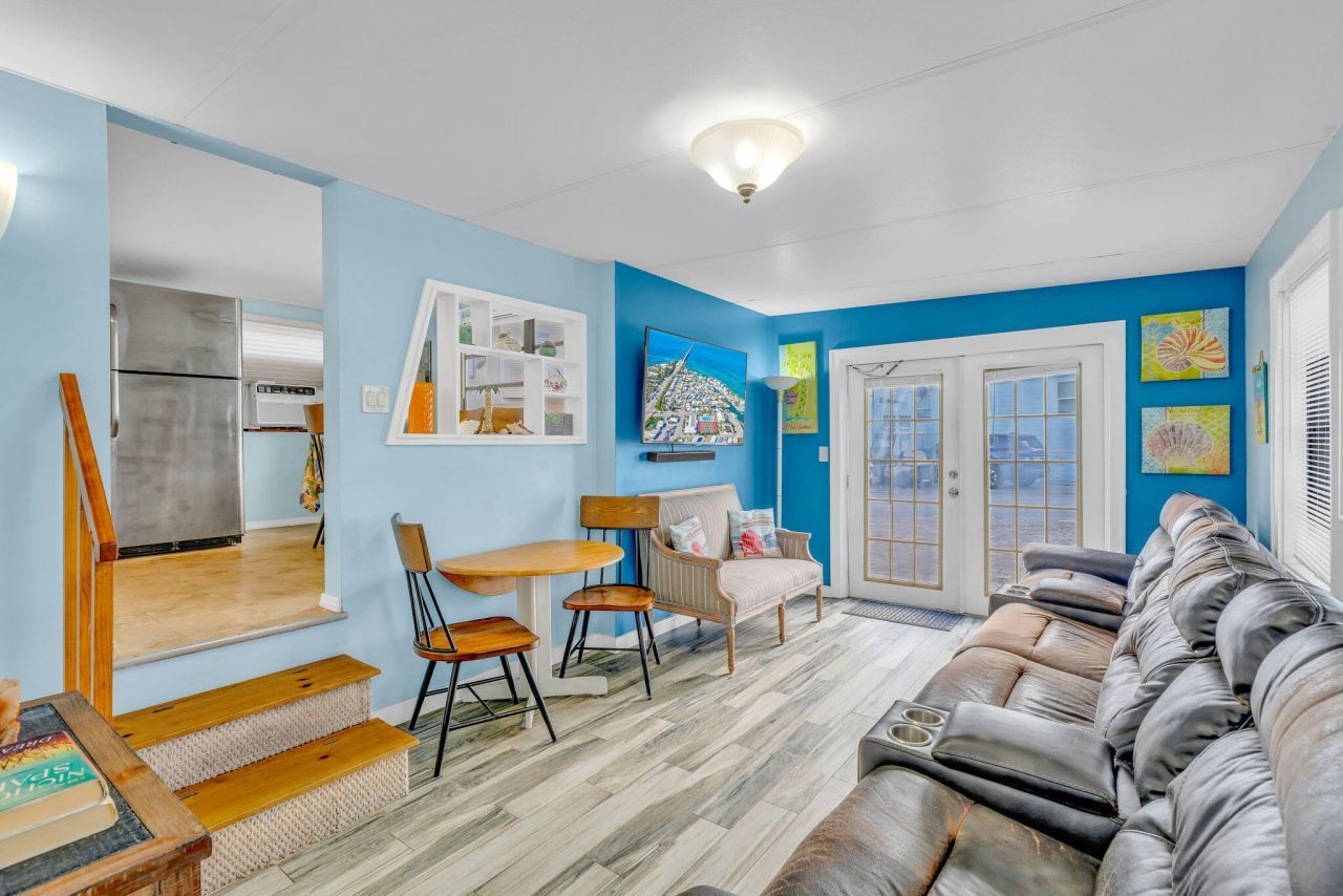 65821 Overseas Highway, Unit 409, Layton, FL 33001 Photo