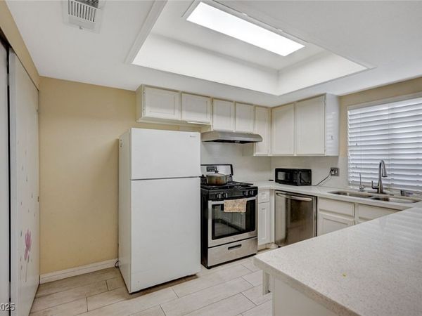 5923 Laredo Street, Las Vegas, NV 89146