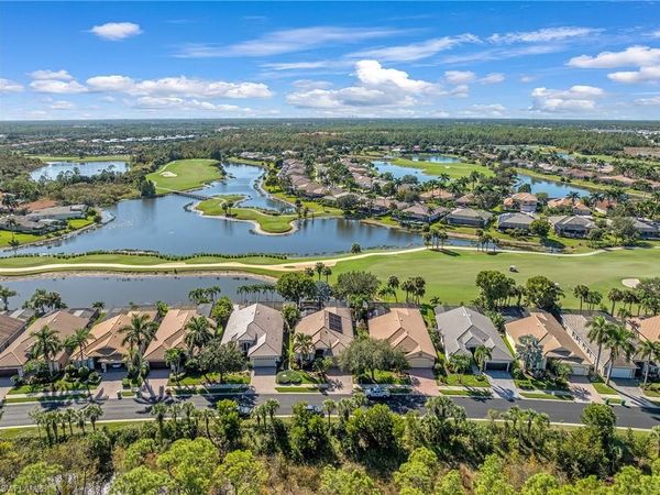 4923 Cerromar DR, NAPLES, FL 34112