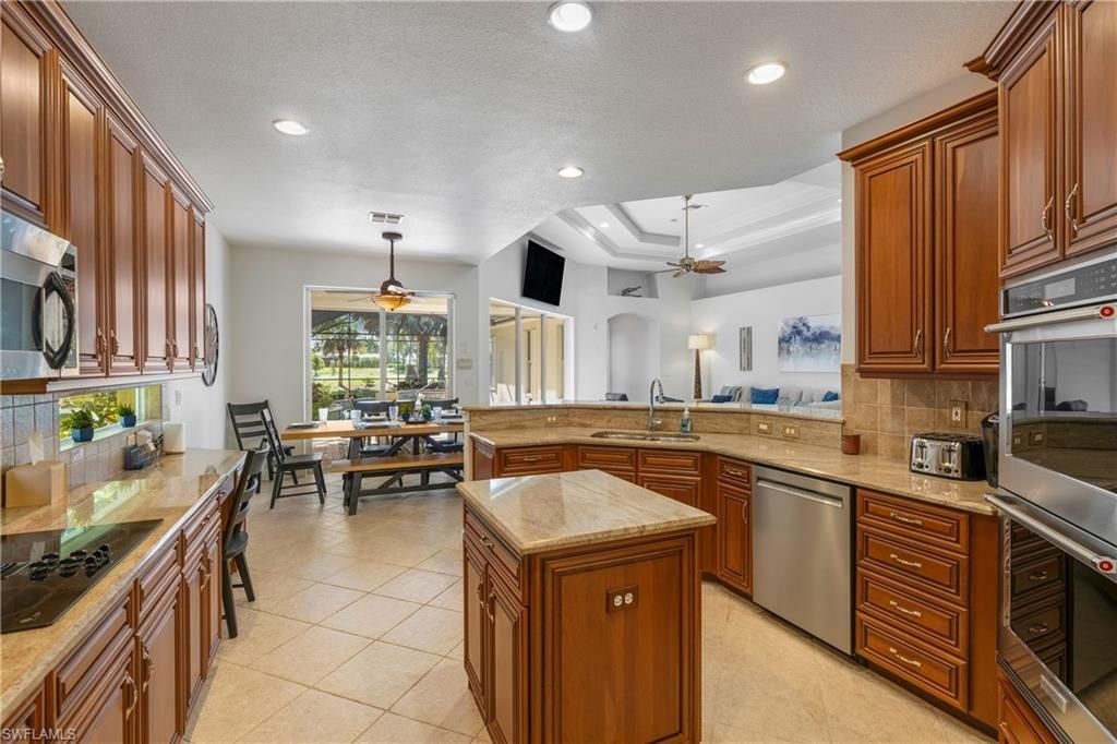 4923 Cerromar Dr, Naples, FL 34112 Photo