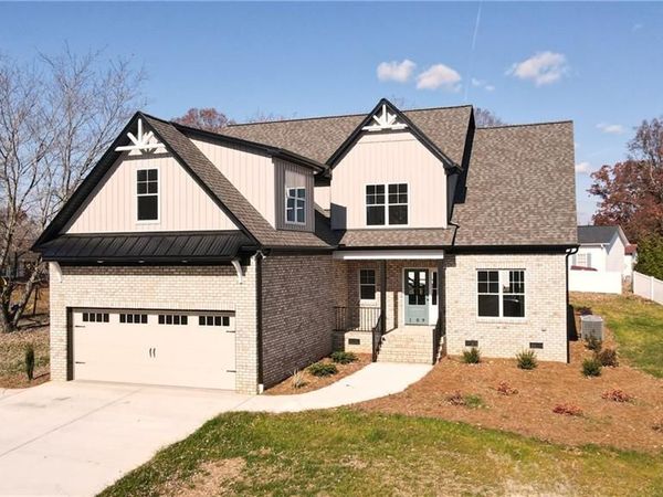 109 Glen Brooke Lane, King, NC 27021