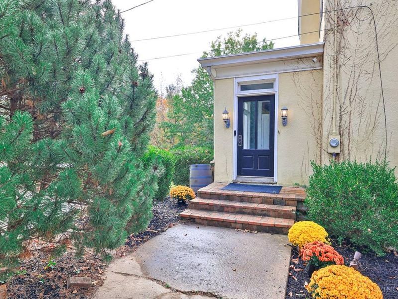 269 Compton Road, Wyoming, OH 45215 Photo 3