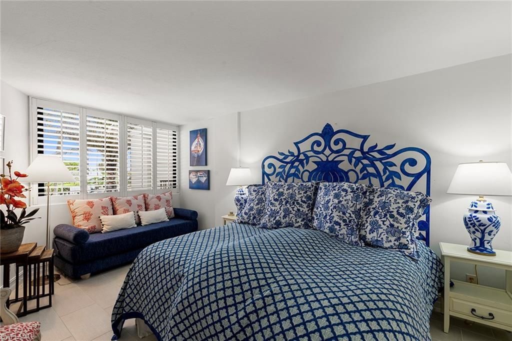 2398 Gulf Shore Blvd N, Unit 101, Naples, FL 34103 Photo