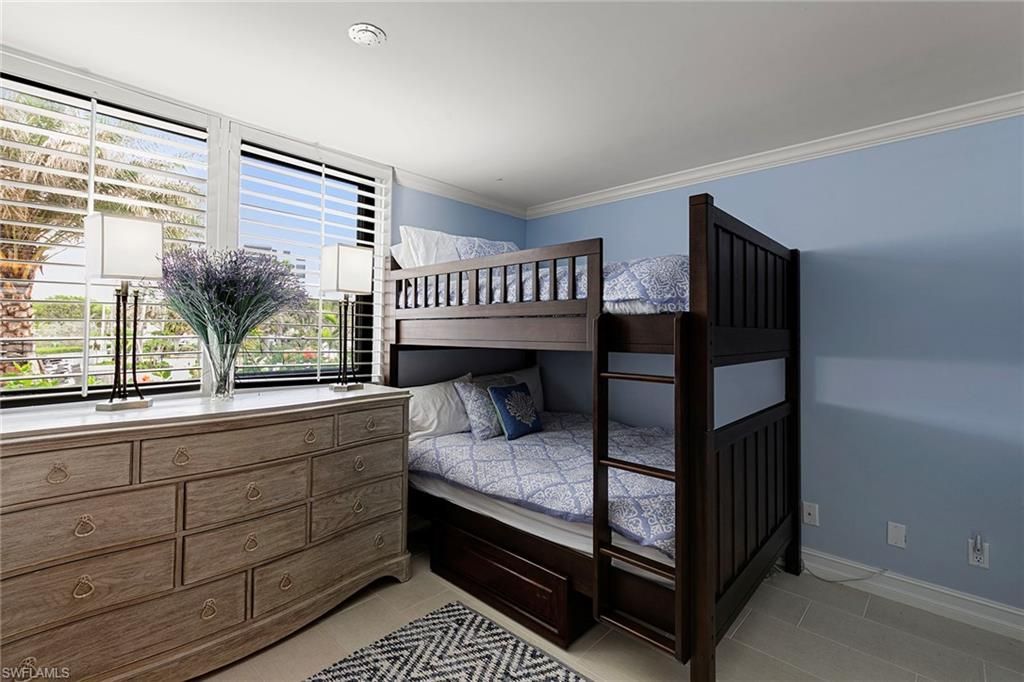 2398 Gulf Shore Blvd N, Unit 101, Naples, FL 34103 Photo