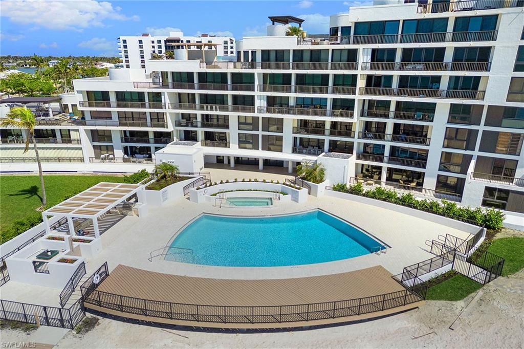 2398 Gulf Shore Blvd N, Unit 101, Naples, FL 34103 Photo