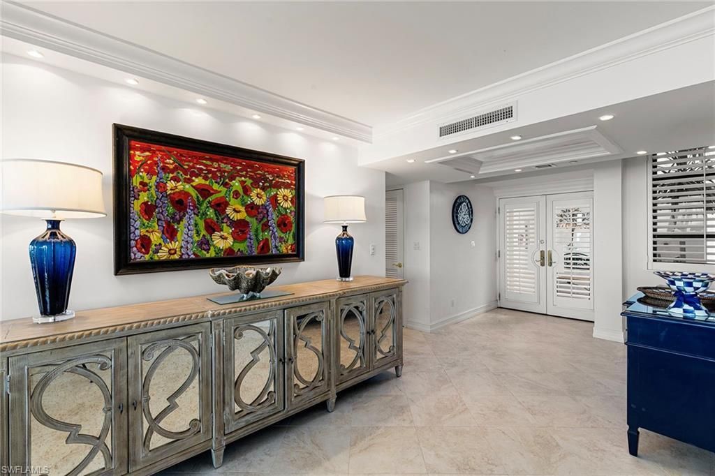 2398 Gulf Shore Blvd N, Unit 101, Naples, FL 34103 Photo