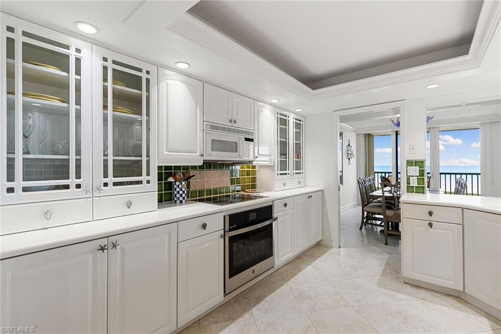 2398 Gulf Shore Blvd N, Unit 101, Naples, FL 34103 Photo